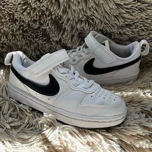 Nike Court Borough Low